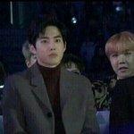 [EXO] <b>압살</b>당하고싶지않으면 조용히해
