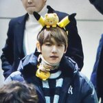 [EXO] 눈도부은거같고 <b>아파</b>보인다