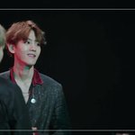 [EXO] <b>밑글</b>보고 생각났는데 진짜 변백현 이렇게 웃는거 개좋아ㅜㅜ