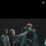 [EXO] 허리 진짜 <b>꼿꼿</b>하다