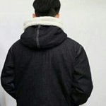 엄마가 <b>사온</b> 옷인데 어때?