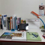 [공판] 공부하려고 <b>책상</b> 정리함