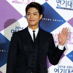 <b>박보검</b> vs 짤방남