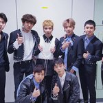 [EXO] 오늘 코디 헤디 $<b>보너스</b>$줘라