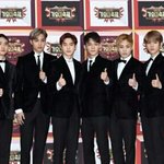 [EXO] 읍이들은 16년 막<b>날</b>에도, 17년 첫 <b>날</b>에도 여기있네