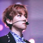 [EXO] 내가 볼땐 변백현 정면보단 <b>측면</b>이 사진 잘나옴