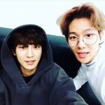 [EXO] 솔까 ㄱㅊ아서 자기전까지 화장안지우는<b>대</b> 애들봐