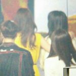 윤아 옆에 있는사람