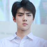 [EXO] 이와이<b>셔츠</b> 다 찢어버리고싶다