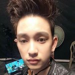 갓세븐 <b>진영</b>맞죠?