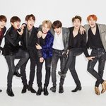 [방탄소년단] 갑자기 생각난건데 올해 되게 뿌듯하고 <b>행운</b>인것