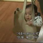 [댓글부탁해] 나 지금 목욕하면서  폰 하려고  비닐 2겹안에 넣었는데