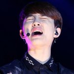[EXO] 경수 가슴아프다는데