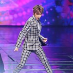 [EXO] 백현이는 <b>달리</b> 핫바디가 아님