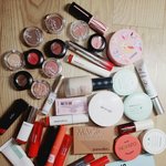 [드루와] <b>아모레</b> 나한테 절해야함