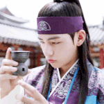 [방탄소년단] <b>술잔</b>혼내는 태태