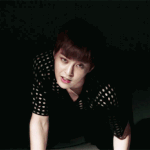 [EXO] 귀여워해주었던 고양이가 사람으로 변했다.<b>gif</b>