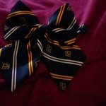 교복 샀는데 <b>리본</b> ㅈㄴ 큼;;