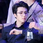 [EXO] 사랑하는 <b>교수</b>님께 내과제물을 보여드렸다.