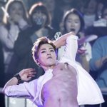 [EXO] 뒤에 팬들 넘웃김 ㅋㅋㅋㅋㅋㅋㅋ