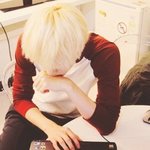 [EXO] ㅅㅂ 톡선 글보는데 이사진