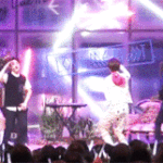 [EXO] 얘들아 오늘도 즐거운 하루 보내길 <b>바라</b> 그리고