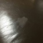 [댓글부탁해] <b>쇼파</b>에 아세톤 쏟았는데 도와줘ㅜㅜ