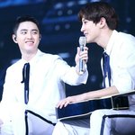 [EXO] <b>박찬열</b>이랑 도경수랑 몸바뀌면 개웃기겠다