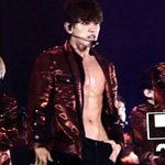 [백현] 내기준 백현복근짤 젤 야한것
