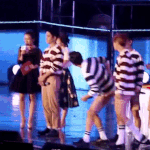 [EXO] 경수 <b>윙크</b>한단얘기에 보려고 쪼르르르