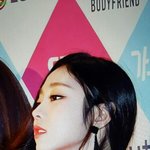 너네 혹시 밖에서 <b>각질</b>올라온적 이샤?