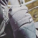 [백현] 백현이 손 아카<b>카카</b>(*´◡｀​*)