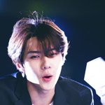 [EXO] 사투리의 <b>완성</b>은 얼굴