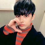 [세븐틴] 문주<b>니</b>는 <b>진짜</b> 셀카 잘찍는듯
