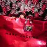 상큼발랄 모델 송해나 김진경>,<