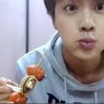 [방탄소년단] <b>꼬치</b>를 젓가락으로 드시는 잇진님❤