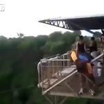 [공미니] <b>번지</b>점프 줄끊어져 물에 떠내려간