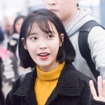 아이유가 안경 쓴 이유