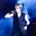 [시우민] 이거 시우민 <b>손끝</b>봐ㅠㅠㅠ