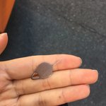 [읽어주세요] +추가)) 집 문앞에 이상한게 떨어져있어요..