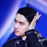 [EXO] <b>이사진</b> 약간 임샨님닮았다