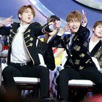 [방탄소년단] 이짤 포인트가 많닼ㅋㅋ