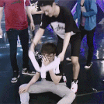 [EXO] 김종대 역관광.<b>gif</b>