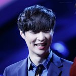 [EXO] 야 ㅅㅂ친구가 나웃을때 상두 닮았다는데 자살해도 되는부분...