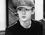 [EXO] 헤어진여자친구를보다가