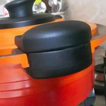 누구 이 냄비 여는 법 아는사람...