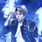 [EXO] 변백현 <b>손목</b>이 나보다 얇네