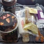 [EXO] 역조공 도시락 차 <b>도넛</b> 물 빵 버터