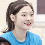 여돌 짤 좀 뿌려줘라..영업 좀 해줘라..