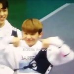 [세븐틴] <b>이지훈</b>ㅠㅜ티t추는거봐ㅠㅜ